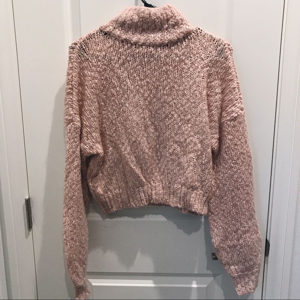 Hollister Crop Pink Sweater XS